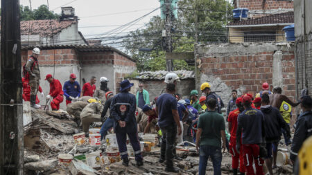 Número de mortos em desabamento no Grande Recife sobe para 14