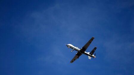 Jato russo dispara sinalizadores contra drone dos EUA sobre a Síria