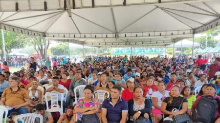 Indígenas protestam contra marco temporal em meio a votação no STF e denúncias na CPI das ONGs, denunciante alega pressão