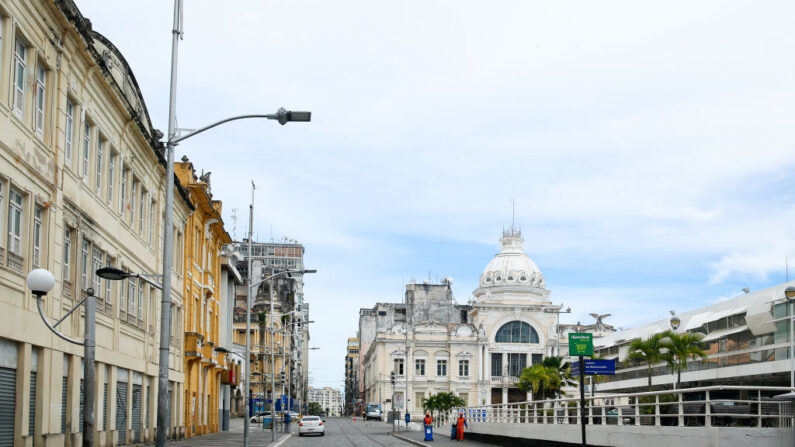 Vista geral de um centro histórico quase vazio de Salvador em 22 de março de 2020 em Salvador, Brasil (Foto de Felipe Oliveira/Getty Images)