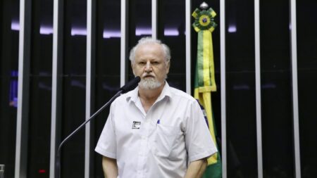 Líder do MST depõe na CPI nesta terça