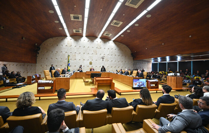 Vista geral de sessão do Supremo Tribunal Federal no julgamento do marco temporal, em Brasília (EFE/André Borges)