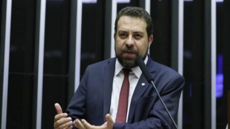 Boulos apresenta projeto para eliminar supersalários no funcionalismo público