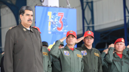 Maduro lança operação especial para venezuelanos votarem no referendo sobre invasão da Guiana