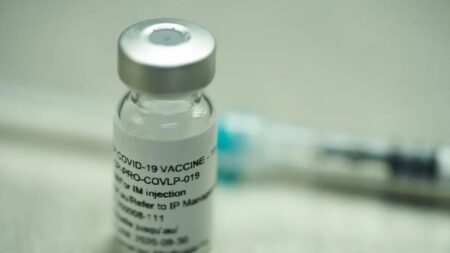 Deputados canadenses estudarão os $ 300 milhões gastos com empresa que falhou em produzir vacina contra COVID-19