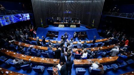 Plenário do Senado aprova modernização do registro de pesticidas