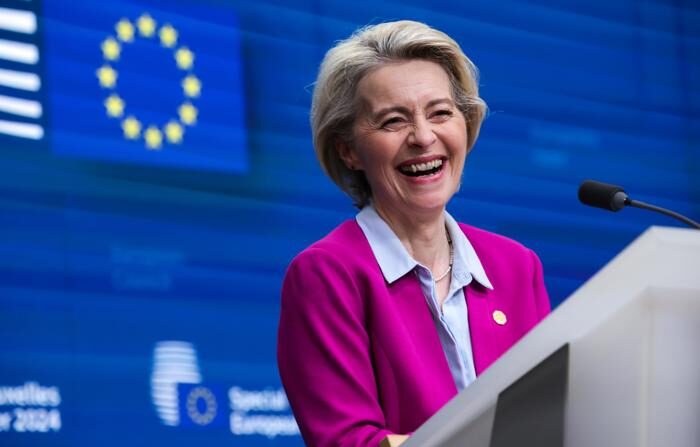 Presidente da Comissão Europeia, Ursula von der Leyen (EFE/EPA/Olivier Matthys)