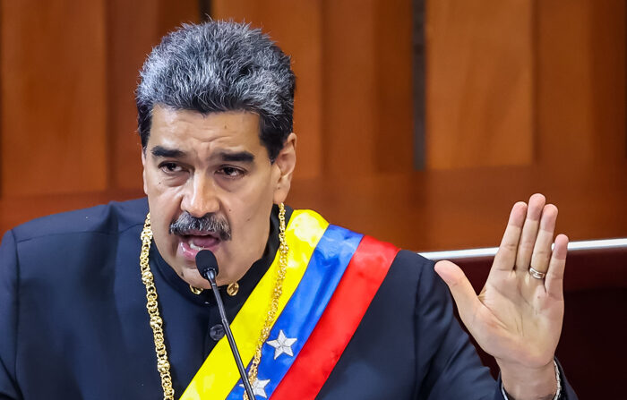 Nicolas Maduro em discurso na sede do Tribunal Supremo de Justiça (TSJ) em Caracas (EFE/Miguel Gutierrez)