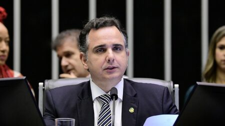 “O que for pra me sensibilizar, vai ser muito bem-vindo”, diz Pacheco sobre manifestações pelo impeachment de Moraes