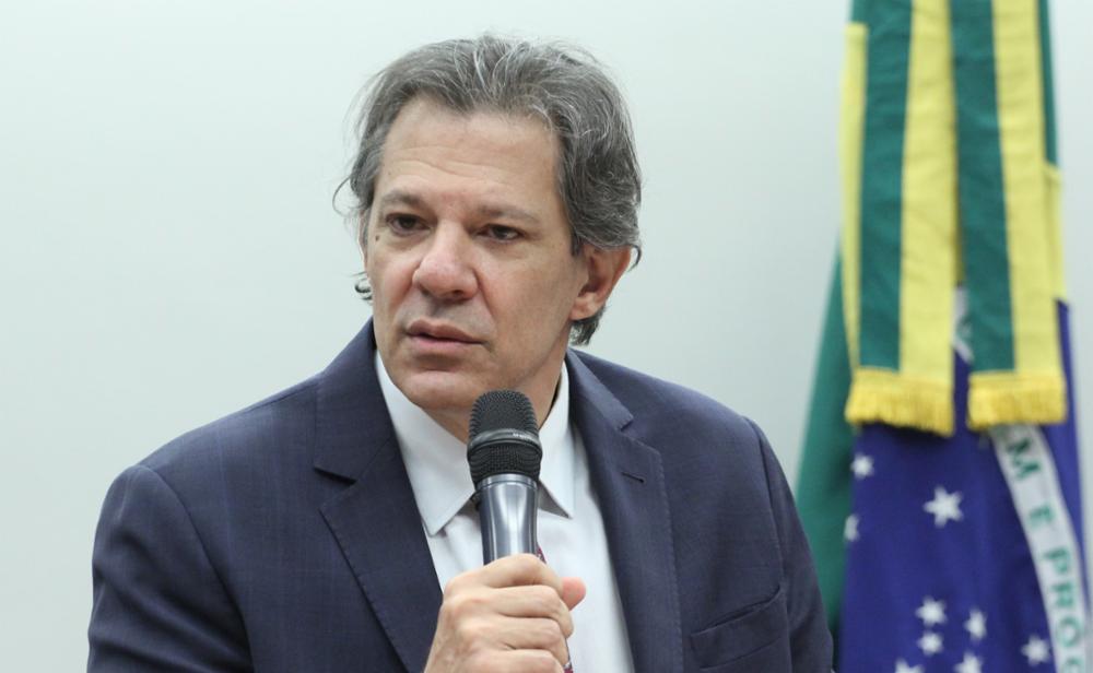 Com dólar alto, Haddad e Lula se reúnem para “reta final” do pacote que promete cortar gastos