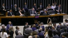Liberdade de expressão: Congresso derruba tentativa do governo Lula de impor censura através do “crime de fake news”