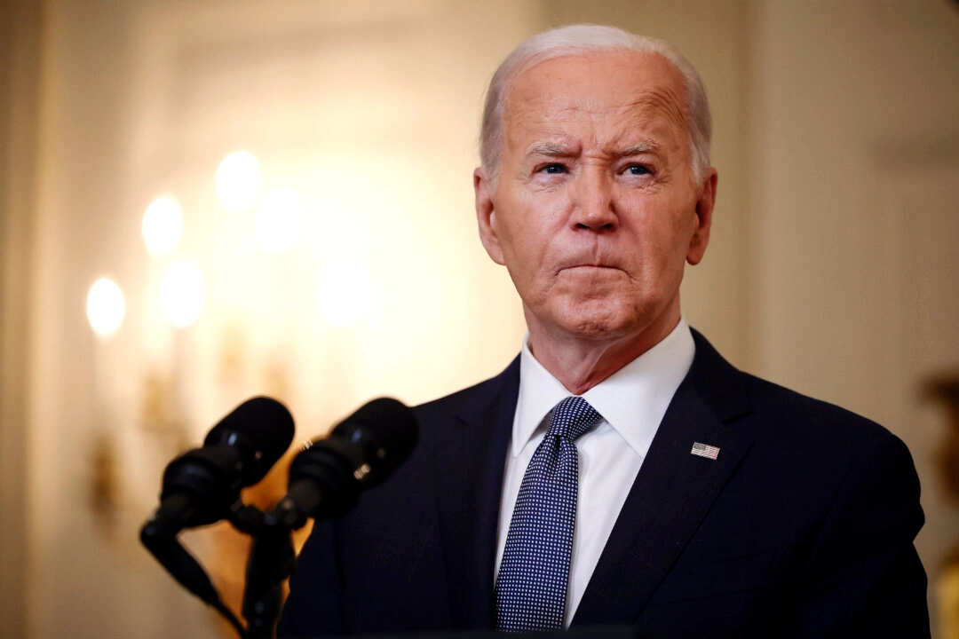 Biden reconhece que pode não conseguir salvar sua candidatura, diz jornal
