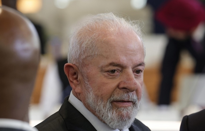 O presidente brasileiro Luis Ignacio Lula da Silva participa da "Sessão VI: Inteligência Artificial, Energia, África-Mediterrâneo" no segundo dia da cúpula do G7 em Borgo Egnazia, região da Puglia, sul da Itália, em 14 de junho de 2024 (EFE/EPA/GIUSEPPE LAMI)