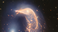 Telescópio James Webb mostra duas galáxias dançando