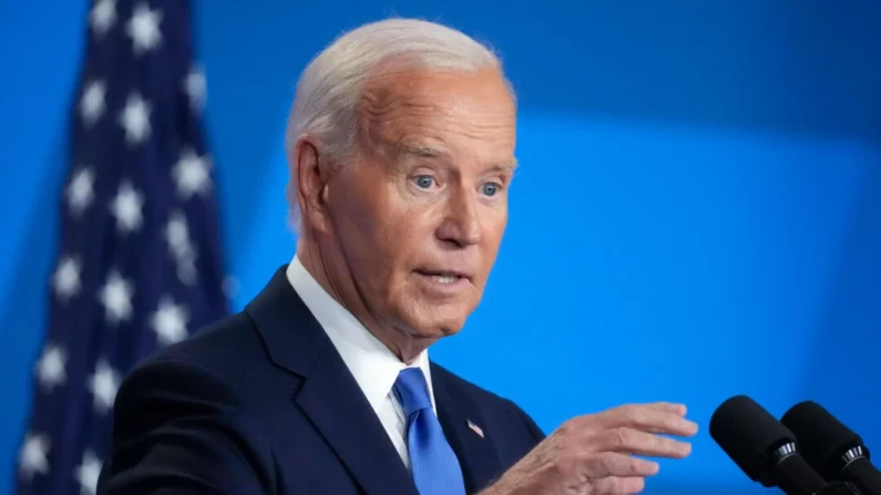 O presidente Joe Biden dá entrevista coletiva na Cúpula da OTAN de 2024 em Washington, em 11 de julho de 2024. (Kent Nishimura/Getty Images)
