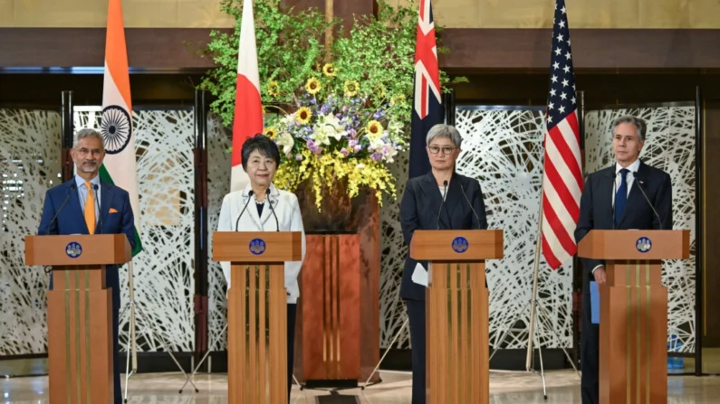 (E–D) O Ministro das Relações Exteriores da Índia Subrahmanyam Jaishankar, a Ministra das Relações Exteriores do Japão Yoko Kamikawa, a Ministra das Relações Exteriores da Austrália Penny Wong e o Secretário de Estado dos EUA Antony Blinken participam de uma entrevista coletiva após a Reunião Ministerial do Quad na Iikura Guest House em Tóquio em 29 de julho de 2024 (Kazuhiro Nogi/AFP via Getty Images)
