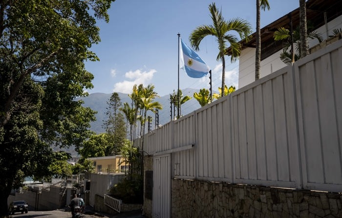 Fotografia da sede da Embaixada da Argentina em 27 de março de 2024 em Caracas, Venezuela (EFE/ Miguel Gutiérrez)