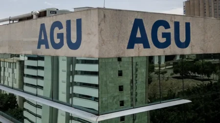 AGU diz que ações movidas por OAB e Novo contra bloqueio de Moraes ao X devem ser rejeitadas