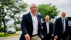 Harris escolhe o governador de Minnesota, Tim Walz, como parceiro na corrida presidencial americana