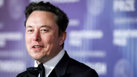 Grupo de anúncios fecha após ser processado pela empresa de Elon Musk