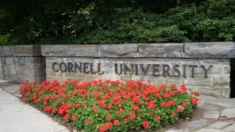 Ex-aluno da Universidade de Cornell é  condenado por ameaças de morte on-line a estudantes judeus