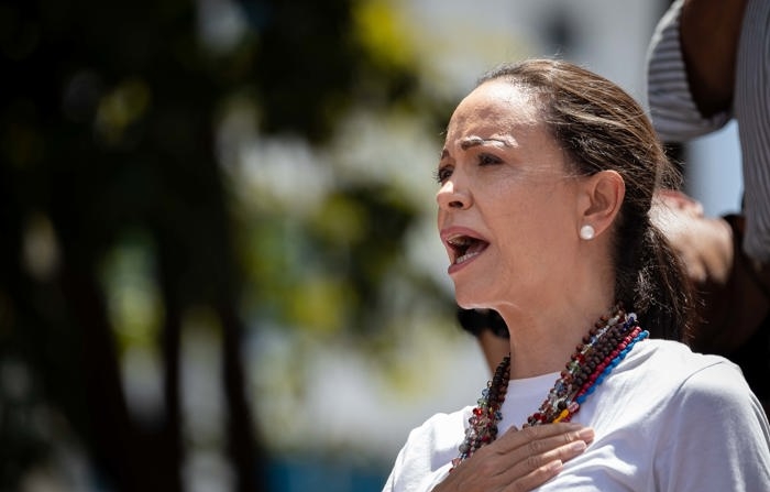 Foto de 3 de agosto de 2024 mostrando a líder da oposição venezuelana María Corina Machado em uma manifestação de apoio ao candidato presidencial venezuelano Edmundo González, em Caracas (EFE/Ronald Peña R.)