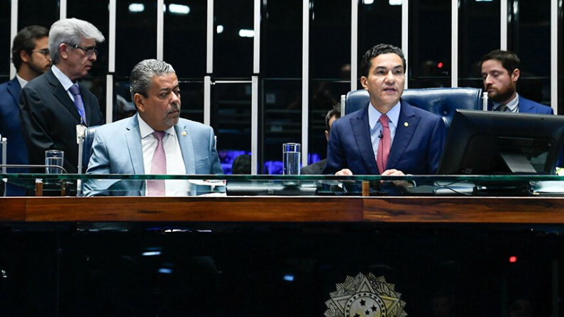 A sessão solene de promulgação foi presidida pelo 1º vice-presidente do Congresso, deputado Marcos Pereira
(Marcos Oliveira/Agência Senado)