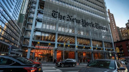 Jornalistas chineses estrangeiros criticam o ataque do New York Times ao Shen Yun