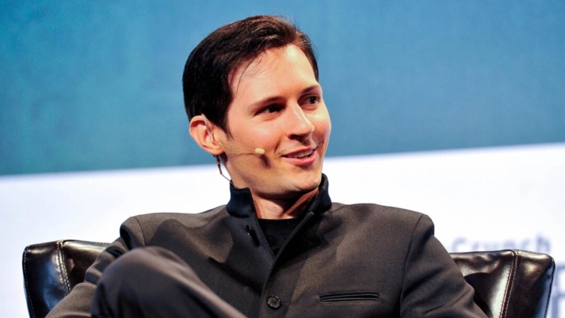 Pavel Durov, CEO e cofundador do Telegram fala no palco durante o primeiro dia do TechCrunch Disrupt SF 2015 no Pier 70 em 21 de setembro de 2015 em São Francisco, Califórnia (Steve Jennings/Getty Images para TechCrunch)