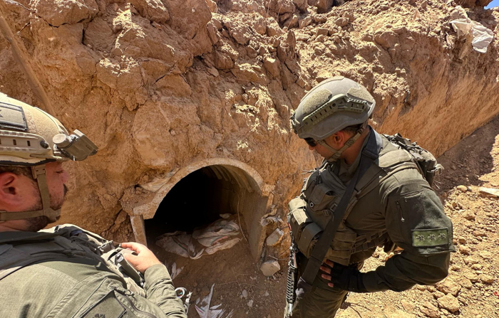 O exército israelense destruiu em 28/08 um túnel de três quilômetros na Faixa de Gaza, um dos mais longos até agora, que corria no subsolo do corredor central do enclave palestino e era supostamente usado por milicianos, de acordo com um comunicado militar (EFE/Exército israelense)