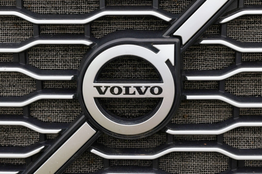 Volvo descarta plano de vender apenas carros totalmente elétricos até 2030