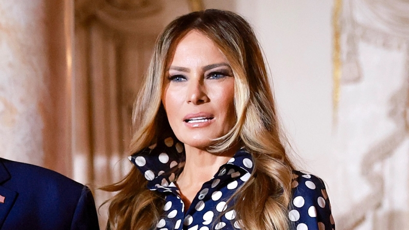 A ex-primeira-dama Melania Trump em sua casa em Mar-a-Lago em Palm Beach, Flórida, em 15 de novembro de 2022 (Joe Raedle/Getty Images)