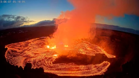 Vulcão Kilauea está em erupção novamente no parque nacional do Havaí