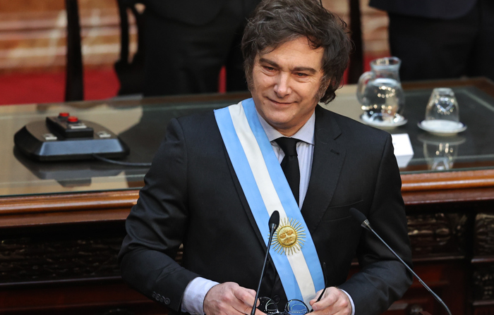 BUENOS AIRES (ARGENTINA), 15/09/2024 - O presidente da Argentina, Javier Milei, comparece ao Congresso Nacional para apresentar o orçamento anual (EFE/ Juan Ignacio Roncoroni)