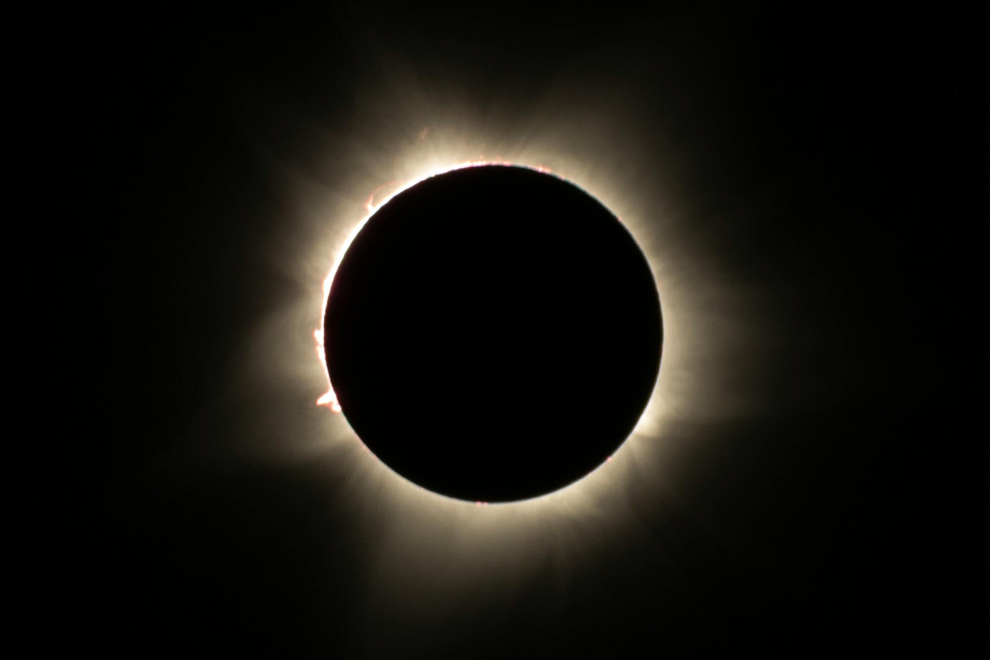 Eclipse “Anel de Fogo” é o último do ano e promete admiração e