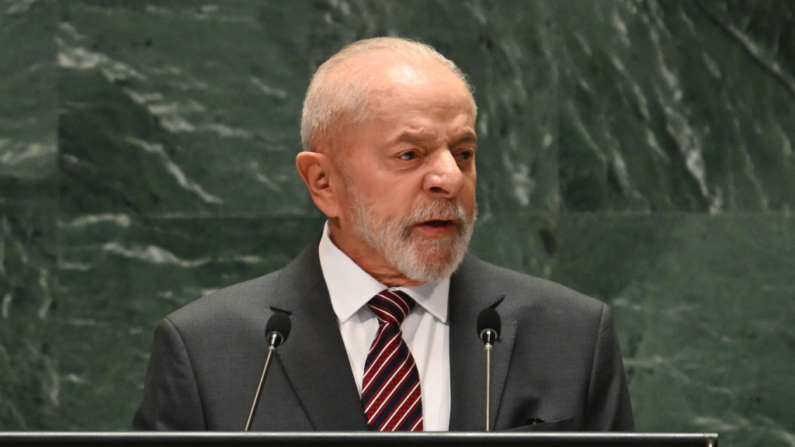 O presidente  Luiz Inácio Lula da Silva, fala durante a “Cúpula do Futuro” à margem da Assembleia Geral da ONU na sede das Nações Unidas em Nova York, em 22 de setembro de 2024 (Foto de ANGELA WEISS/AFP via Getty Images)