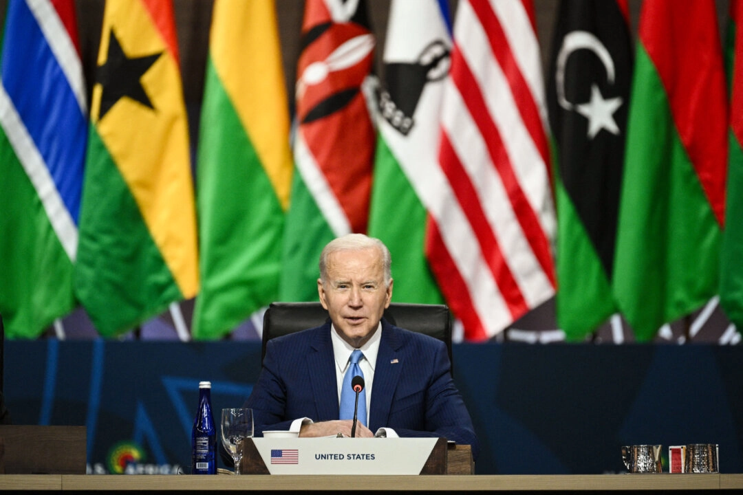 Biden pretende consolidar influência dos EUA na África