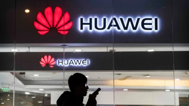 Deputados da Câmara dos EUA pedem medidas contra fornecedores “clandestinos” de semicondutores da Huawei