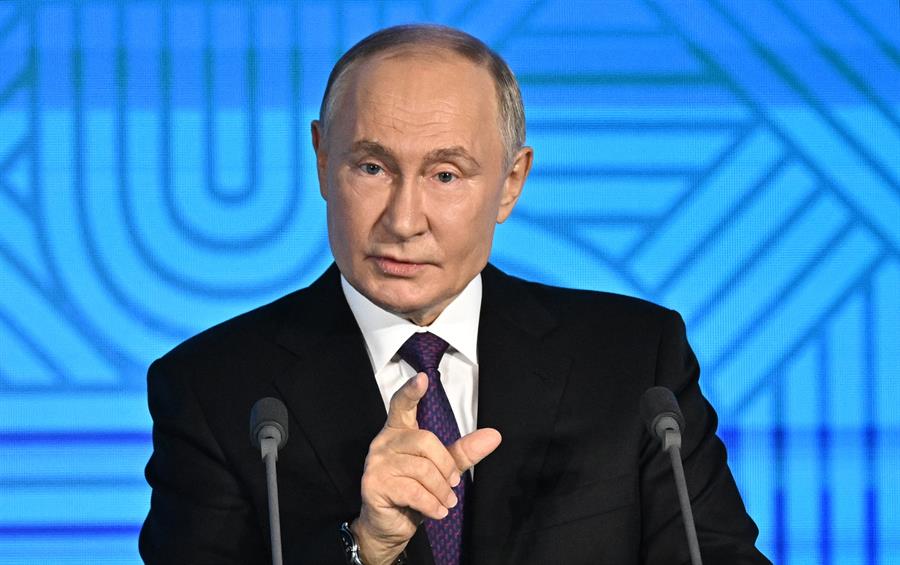 Putin diz que qualquer que seja o fim do conflito na Ucrânia “deve ser a favor da Rússia”