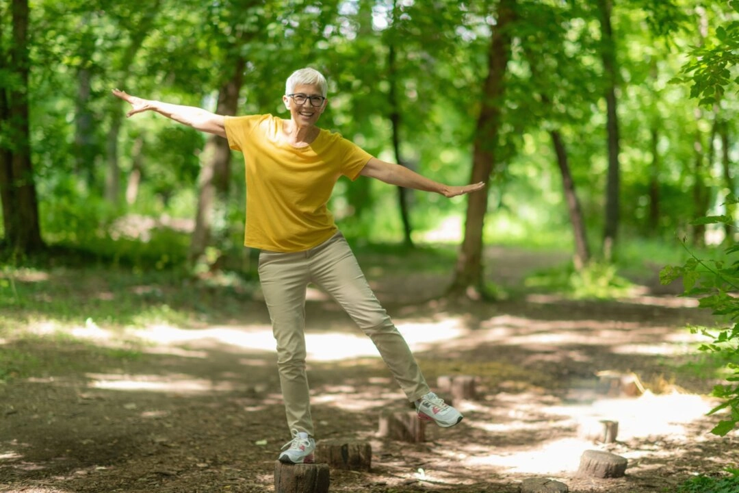 Quanto tempo você consegue se equilibrar em uma perna revela envelhecimento neuromuscular