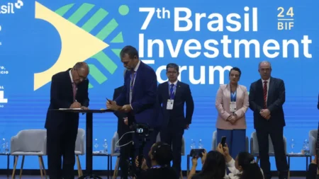 Governo anuncia nova plataforma para facilitar investimentos no Brasil