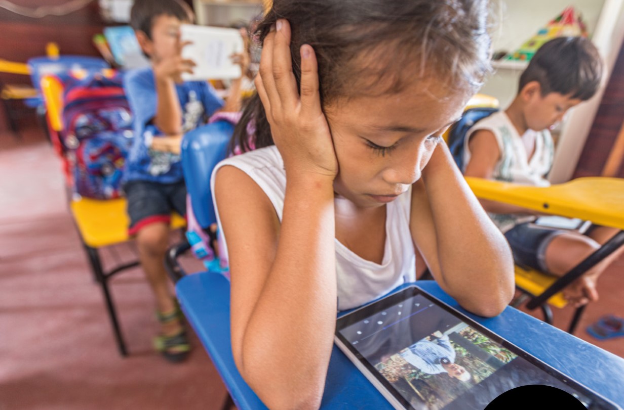 Comissão da Câmara aprova projeto que proíbe celulares nas escolas públicas e privadas