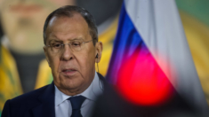 Lavrov diz que Rússia e EUA estão “à beira de conflito militar direto”