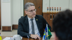 Senador protocola PEC que elimina emendas de Comissão