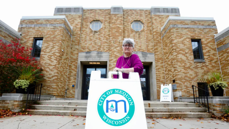 Nancy Martin, Inspetora Chefe da prefeitura de Mequon, em Mequon, Wisconsin. 5 de Novembro de 2024. (Daniel Framer para o Epoch Times)