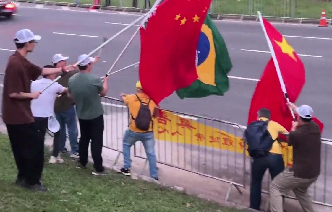 6 brasileiros foram perseguidos por dezenas de chineses durante G20 no Rio de Janeiro: imagens exclusivas