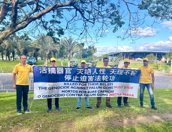 Brasileiros ameaçados por militantes chineses precisam de escolta policial para saírem de Copacabana em segurança