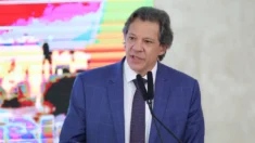 Haddad anuncia pacote fiscal com isenção do IR para quem ganha até R$ 5 mil e cortes de R$ 70 bilhões até 2026