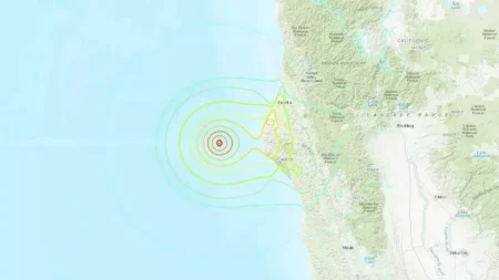 Terremoto abala costa da Califórnia e desencadeia alerta de tsunami