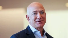 Jeff Bezos expressa otimismo sobre a agenda de desregulamentação de Trump e se oferece para ajudar